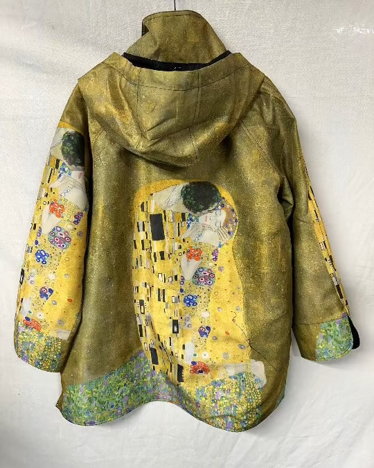 Oopéra Ladies' Reversible Gustav Klimt "The Kiss" - L and L Stuff