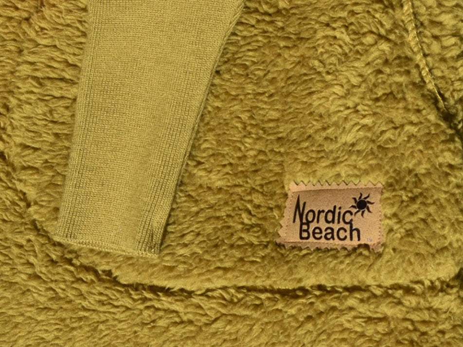 Nordic Beach Sherpa Body Wrap in Candy Apple main image 1